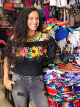 Load image into Gallery viewer, Blusa hombros mexicana
